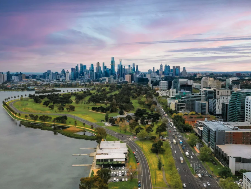 Pullman Melbourne hotel exterior and city setting